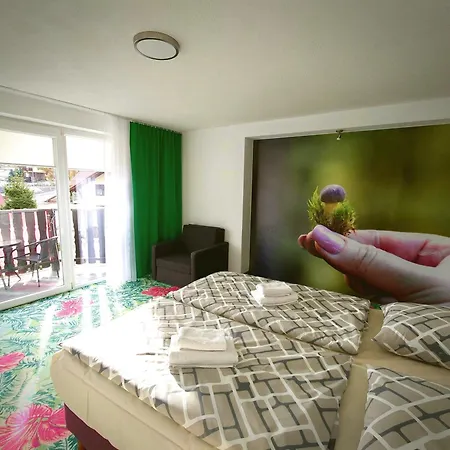 Jural ベッド・アンド・ブレックファスト